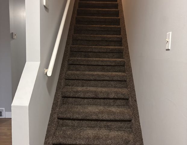 300-130 - F53 - 1900 Strathcona Avenue - 1 - Photo 1