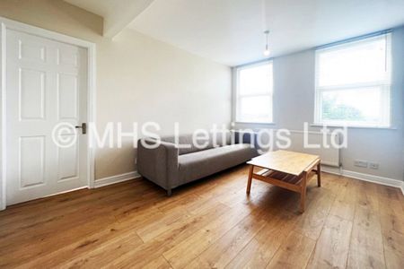 2 Bedroom Flat for rent in Victoria Road - Photo 2