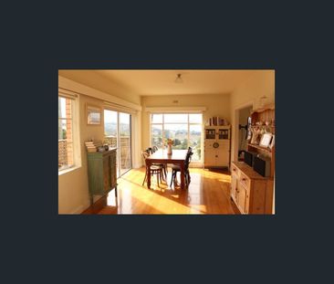 92 Doyle Avenue, Lenah Valley, Tas 7008 - Photo 2