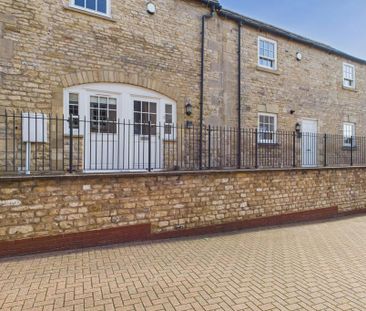 2 bedroom end of terrace house to rent - Photo 4