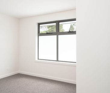 Enjoy the easy lifestyle, living here - Photo 2