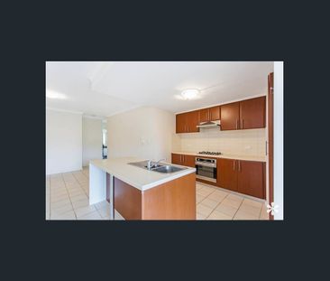 Secure Complex In Prime Location - Photo 6