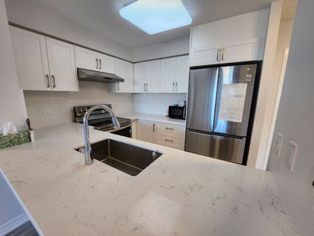 For Lease - 8 Hillcrest Avenue Unit# 2908, Toronto, Ontario - Photo 3