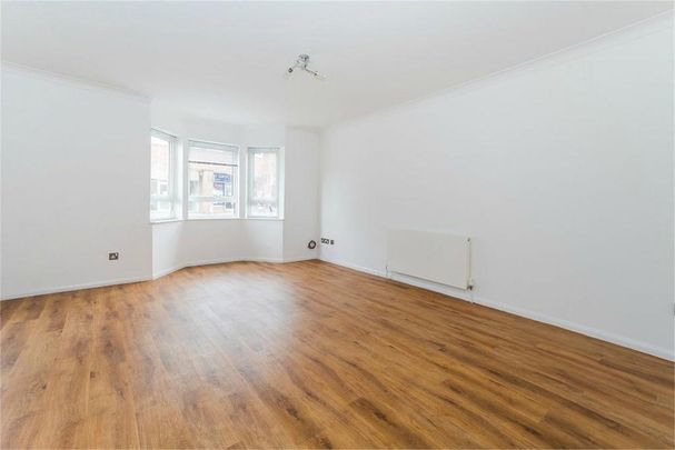 2 bedroom ground floor flat to rent - Photo 1