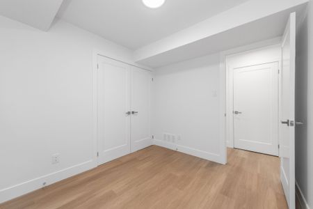 For Lease - 1975 Banff Avenue Unit# A, Hunt Club - South Keys and Area, Ontario - Photo 2