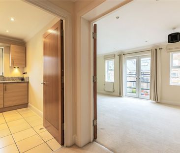 Dowgate House, Whittets Ait, Weybridge, KT13 flat to rent - Photo 3