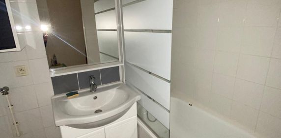 Location Appartement 1 pièce 16m² MONTAUBAN 82000 - Photo 2