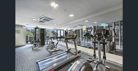 Comfortable Two-Bedroom Apartment in the Istana Building - Photo 5