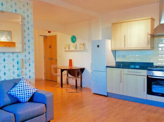2 bed Apartment for Rent - Photo 1