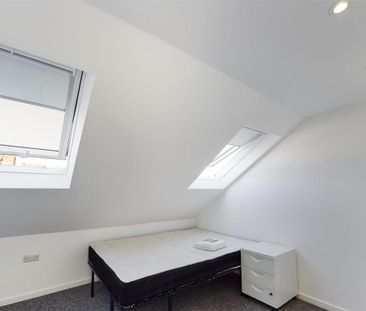 6 bedroom terraced house to rent - Photo 5