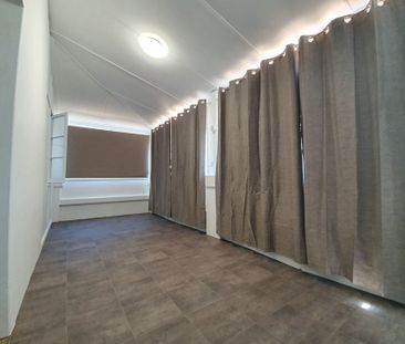 Charming Family Home in Central Dubbo - Photo 2