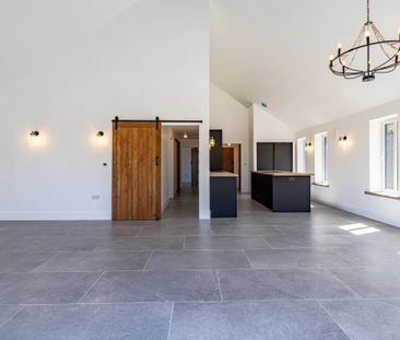 3 bedroom semi-detached bungalow to rent - Photo 1