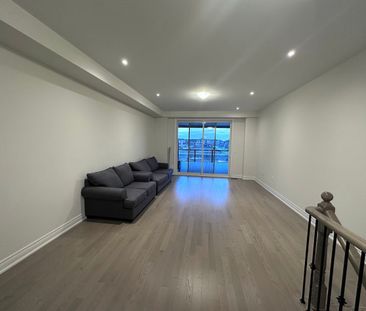 For Lease - 555 Vine Cliff Boulevard, Markham, Ontario - Photo 2