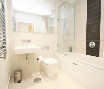 1 bedroom flat to rent - Photo 6