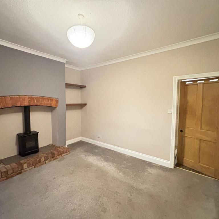 2 bedroom semi-detached house to rent - Photo 1