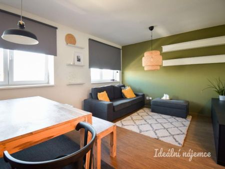 Pronájem bytu 3+kk 74 m2 - Fotografie 2