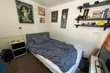 5 bedroom terraced house to rent - Photo 2