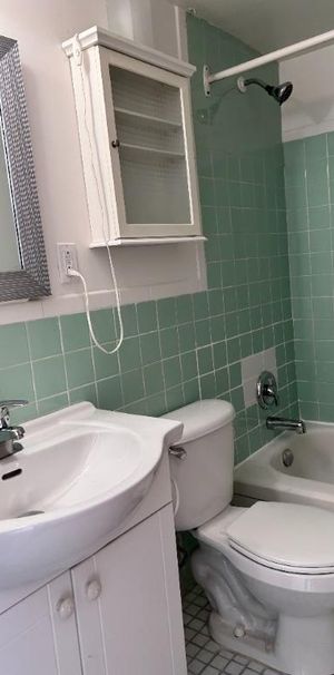 Grand 2 1/2 tout inclus metro Jean-Talon Villeray - Photo 1
