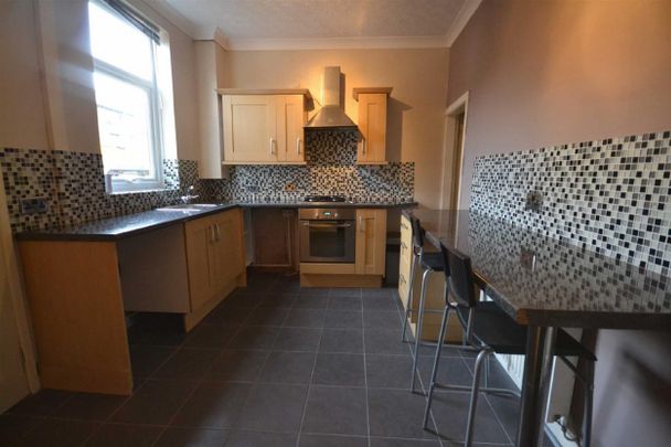 3 bed House - Terraced for Rent - Photo 1