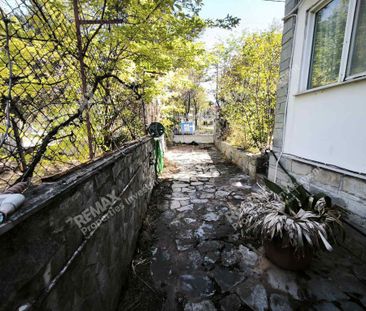 Μονοκατοικία 210 τ.μ. προς ενοικίαση - Photo 6