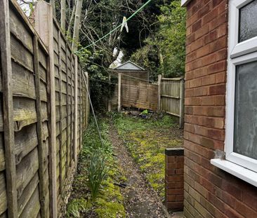 4 bedroom terraced house to rent - Photo 3