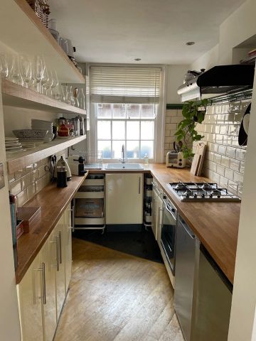1 Bed Flat, Rawstorne Street, EC1V - Photo 4
