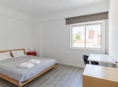 Rua de Vilar, Porto, Braga 4050-625 - Photo 3