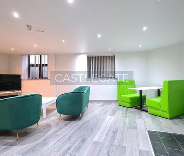 5 bedroom flat share to rent - Photo 4