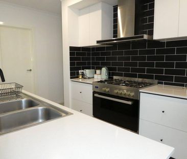 EXECUTIVE HOME IN BAIRNSDALE - Photo 5