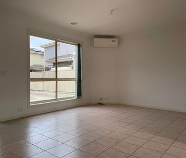 3/140 Biggs Street, St Albans VIC 3021 - Photo 5