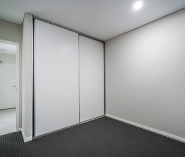 Modern Secure Bentley Living - Photo 1