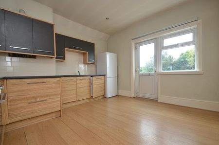 High Street, Ruislip, HA4 - Photo 2