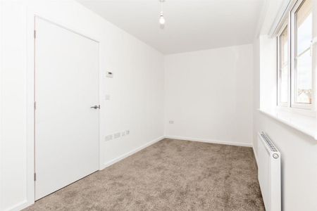 2 bedroom semi-detached house to rent - Photo 5