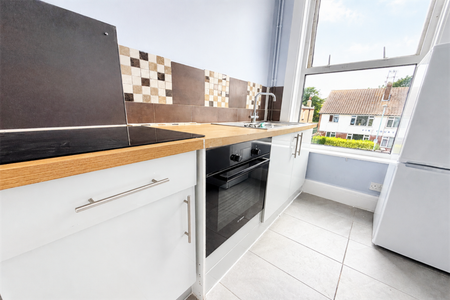 1 bedroom flat to rent - Photo 3