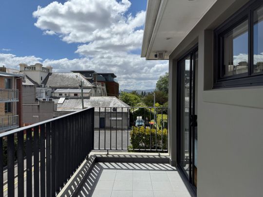 6a Battery Square, 7004, Battery Point - Photo 1