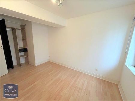 Location Maison 4 pièces 73m² CHAMALIERES 63400 - Photo 3