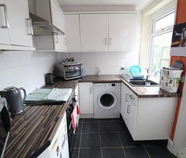 2 bedroom terraced house to rent - Photo 6