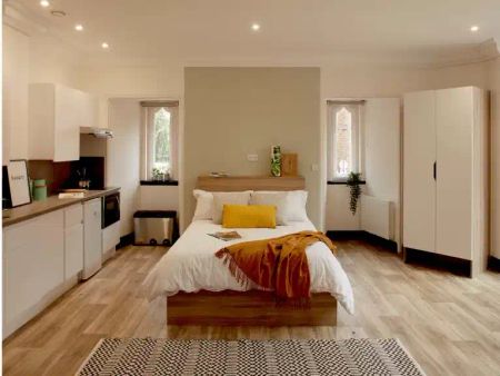 Platinum Studio - Photo 5