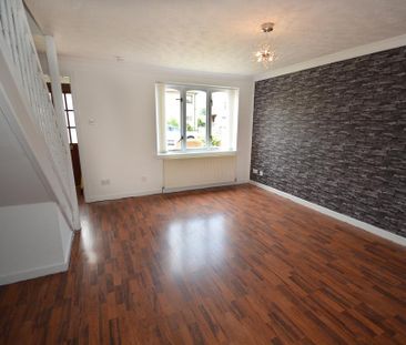 2 bedroom semi-detached house to rent - Photo 2