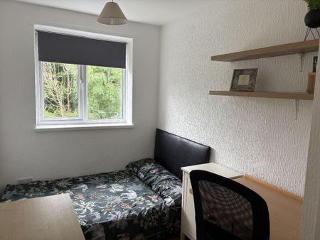 4 bedroom house to rent - Photo 3