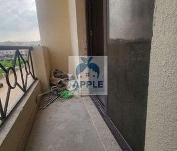 Modern 2 BR Apartment in Muwailih Building with Balcony & A/C - Photo 2