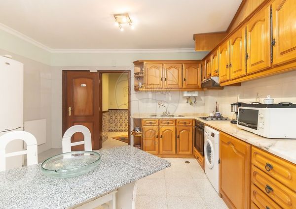 Apartamento T3 em Setúbal