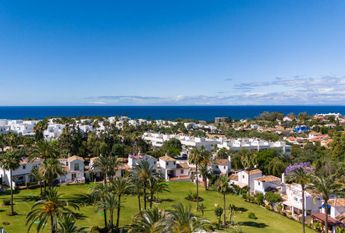 3 bedroom luxury Villa for rent in Marbella Del Este, Andalusia