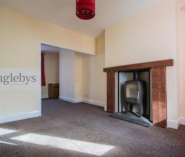3 bedroom terraced house to rent - Photo 3