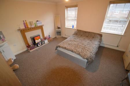 The Runway - Photo 3