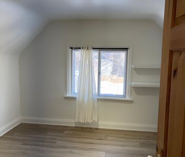 For Lease - 38 Southmead Road Unit# Main, Toronto, Ontario - Photo 2