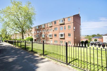 1 bed Flat in Rosebank House 217 Belle Vue Road, Leeds, LS3 1HG - Photo 4