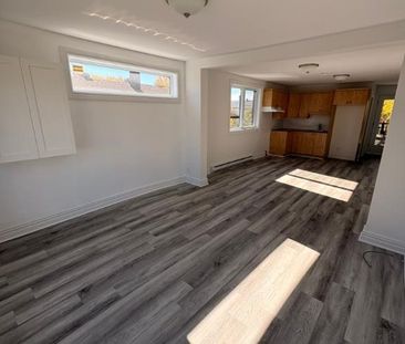 4 ½ rénové à louer – Disponible dès maintenant - Photo 1