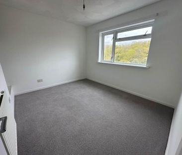 5 bedroom detached house to rent - Photo 5