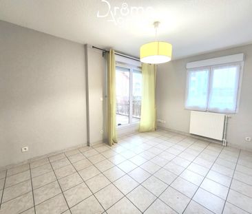 Location Appartement 2 pièces 32m² VALENCE 26000 - Photo 2